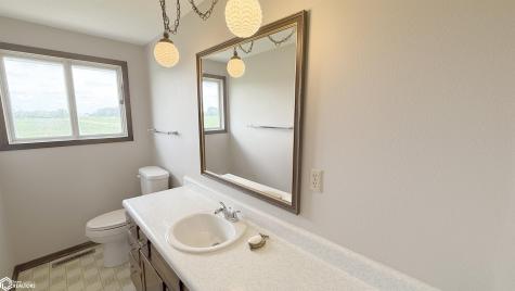 3310 Delaware Avenue Mason City IA 50401