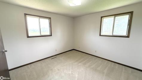 3310 Delaware Avenue Mason City IA 50401