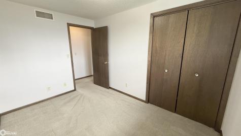 3310 Delaware Avenue Mason City IA 50401