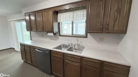 3310 Delaware Avenue Mason City IA 50401