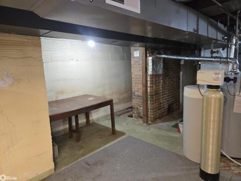 1022 N Monroe Avenue Mason City IA 50401