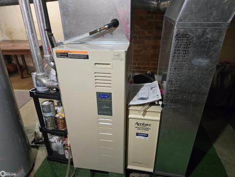 1022 N Monroe Avenue Mason City IA 50401