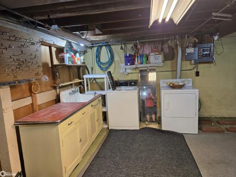 1022 N Monroe Avenue Mason City IA 50401