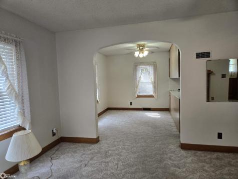 1022 N Monroe Avenue Mason City IA 50401