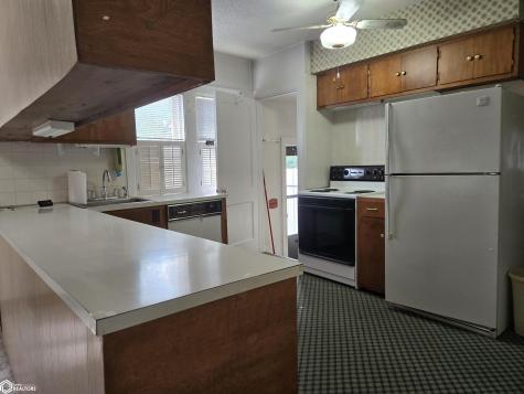 1022 N Monroe Avenue Mason City IA 50401