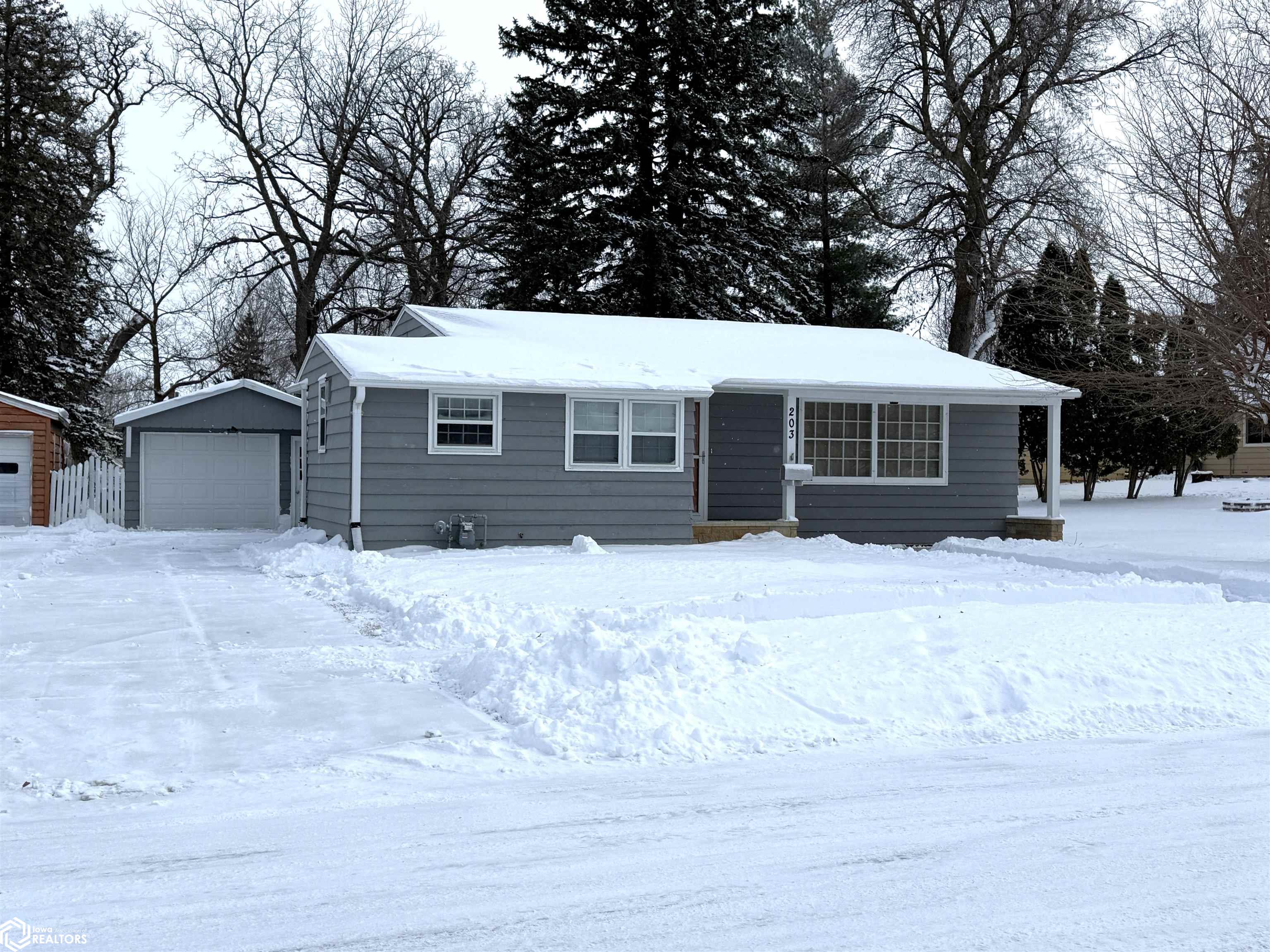 203 S Grant Street Lake Mills IA 50450