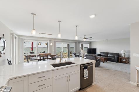 1403 S Lakeview Drive Clear Lake IA 50428