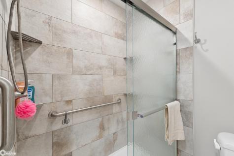 1403 S Lakeview Drive Clear Lake IA 50428