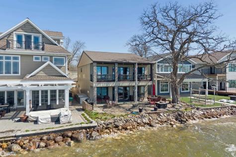 1403 S Lakeview Drive Clear Lake IA 50428