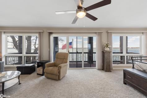 1403 S Lakeview Drive Clear Lake IA 50428