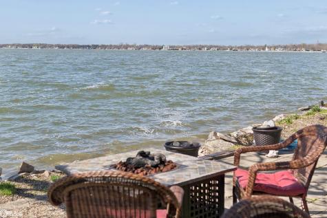 1403 S Lakeview Drive Clear Lake IA 50428