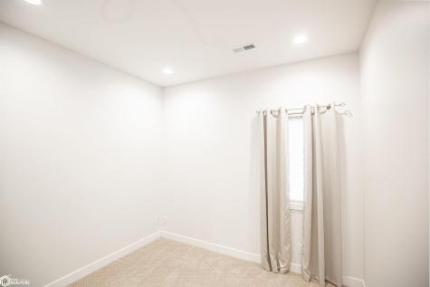 2410 Eastland Drive Algona IA 50511