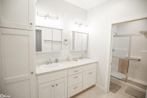 2410 Eastland Drive Algona IA 50511