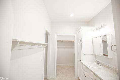 2410 Eastland Drive Algona IA 50511