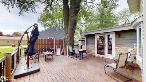 715 S 12th Street Clear Lake IA 50428
