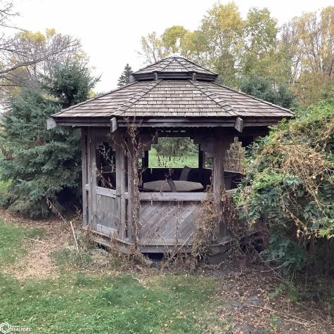 2405 470th Street Buffalo Center IA 50424