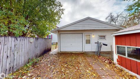 904 6th Street SW Mason City IA 50401
