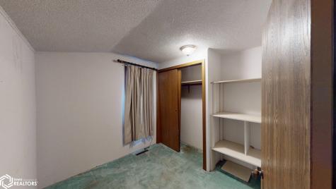 904 6th Street SW Mason City IA 50401