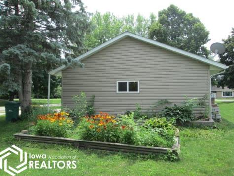 421 E Jerusalem Street Klemme IA 50449