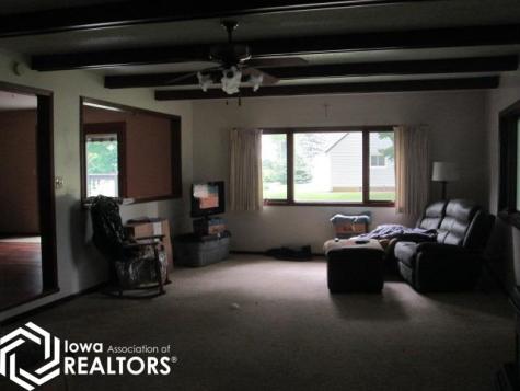 421 E Jerusalem Street Klemme IA 50449
