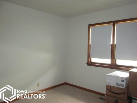 421 E Jerusalem Street Klemme IA 50449