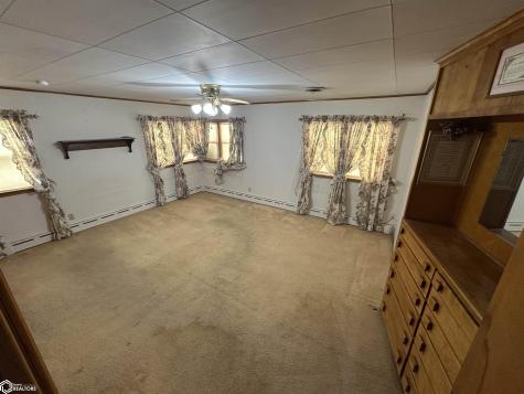 903 2nd Avenue NE Clarion IA 50525