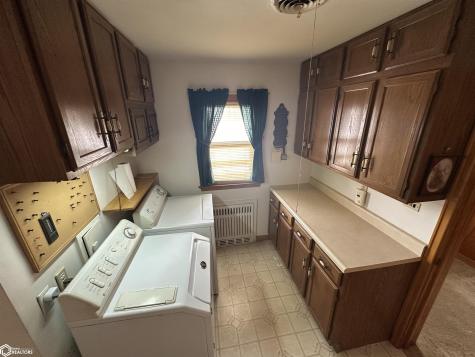 903 2nd Avenue NE Clarion IA 50525