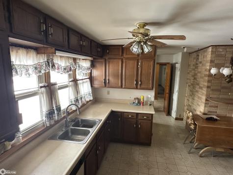 903 2nd Avenue NE Clarion IA 50525