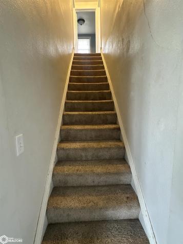 227 Moorhead Iowa Falls IA 50126