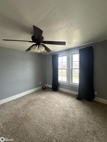 227 Moorhead Iowa Falls IA 50126
