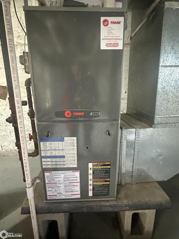 227 Moorhead Iowa Falls IA 50126