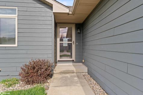 504 Pine Brooke Drive Clear Lake IA 50428