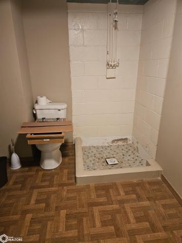 204 S Roan Street Algona IA 50511