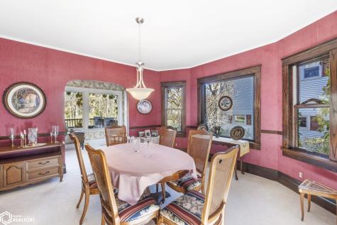 125 N Crescent Drive Mason City IA 50401