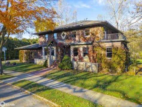 125 N Crescent Drive Mason City IA 50401