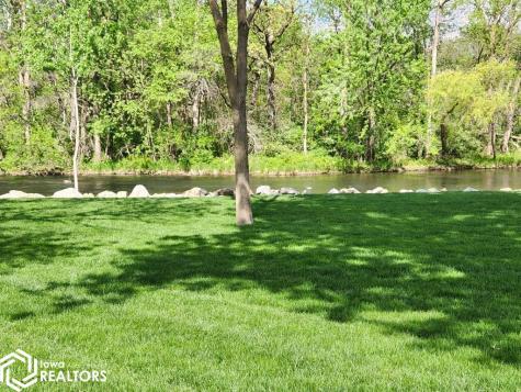 125 N Crescent Drive Mason City IA 50401