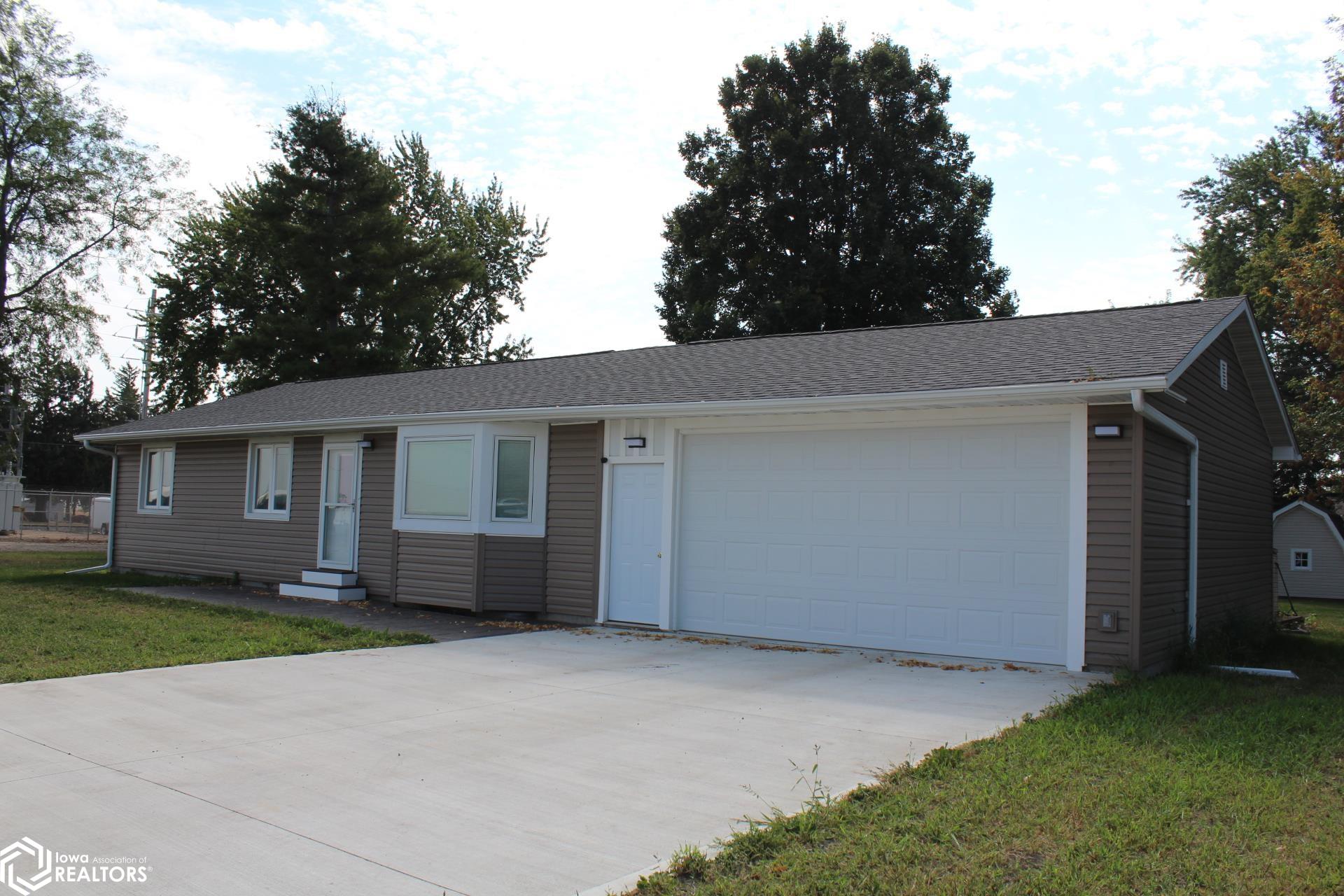 335 E Lyons Street Garner IA 50438