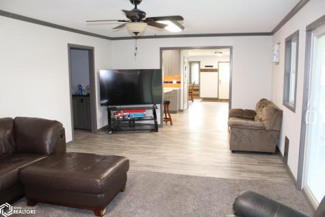 335 E Lyons Street Garner IA 50438