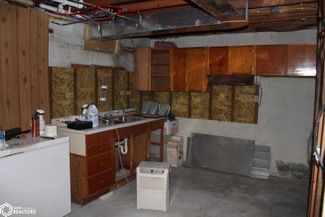 335 E Lyons Street Garner IA 50438