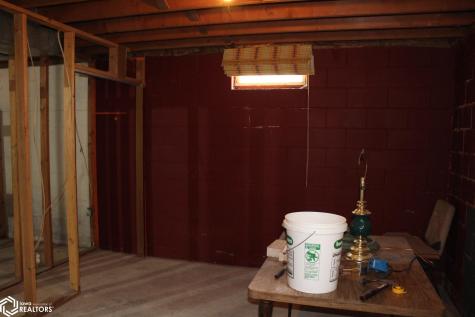 335 E Lyons Street Garner IA 50438