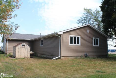 335 E Lyons Street Garner IA 50438