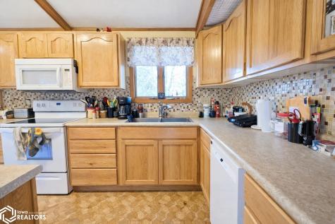 123 Winnebago Way Forest City IA 50436