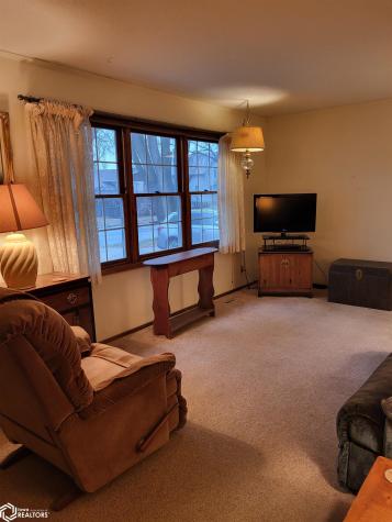 1809 E Locust Algona IA 50511