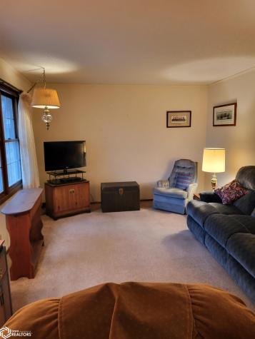 1809 E Locust Algona IA 50511