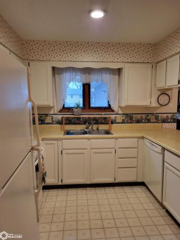 1809 E Locust Algona IA 50511