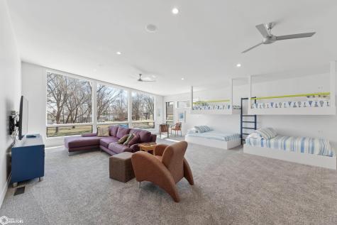 15476 Dodge Avenue Clear Lake IA 50428