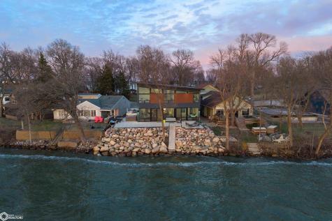 15476 Dodge Avenue Clear Lake IA 50428