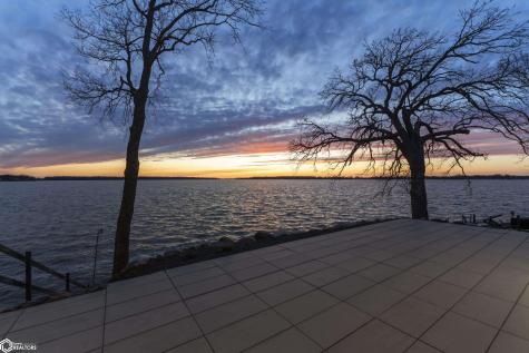 15476 Dodge Avenue Clear Lake IA 50428