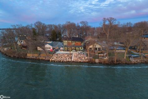 15476 Dodge Avenue Clear Lake IA 50428
