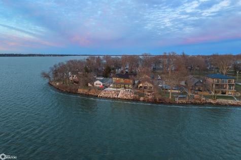 15476 Dodge Avenue Clear Lake IA 50428